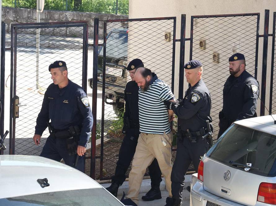 Šibenik: Privođenje Kristijana Aleksića, osumnjičenog za ubojstvo 19-godišnjaka