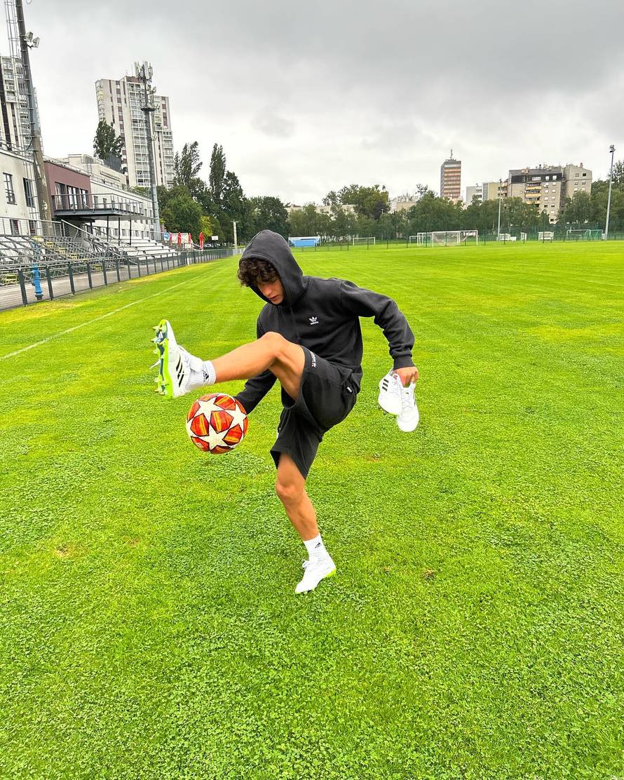 Španjolska je osvojila U-19 Euro. 'Elf' je bio bespomoćan u finalu