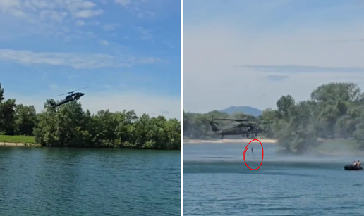 VIDEO Na Jarunu kao na filmu: Pogledajte spektakularni let Black Hawka i skakanje u vodu