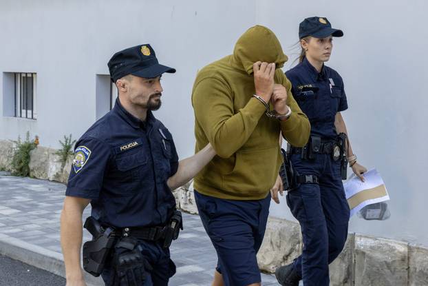 Pula: Privedena još četvorica redara osumnjičena za teško premlaćivanje mladog Slovenca u Poreču
