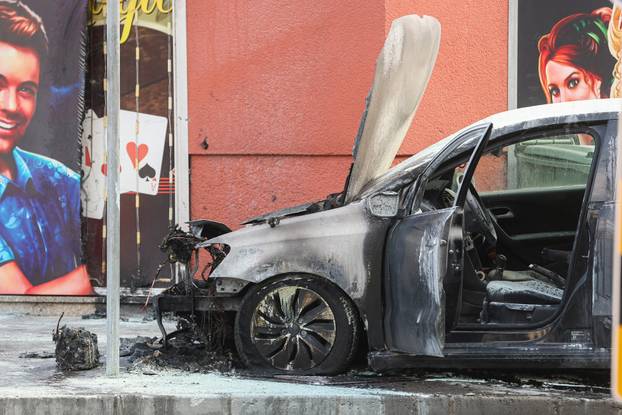 Zagreb: Zapalio se automobil stranih tablica