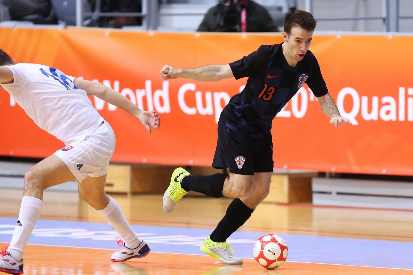 Osijek: Elitno kolo kvalifikacija za Svjetsko prvenstvo u futsalu: Hrvatska - Slovačka