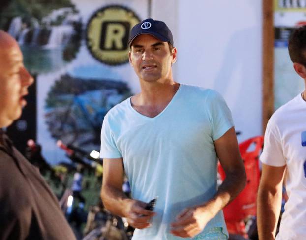 EKSKLUZIVNO Roger Federer ljetuje u Hrvatskoj i slika se s obožavateljima 