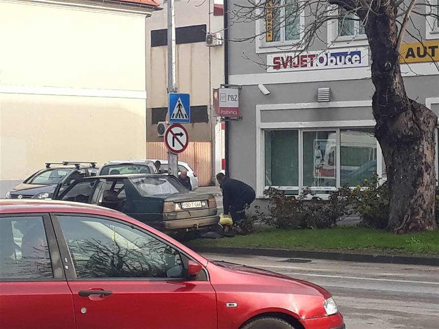 Dramatična potjera u Ogulinu: Ulovili dvojicu i bacili ih na pod