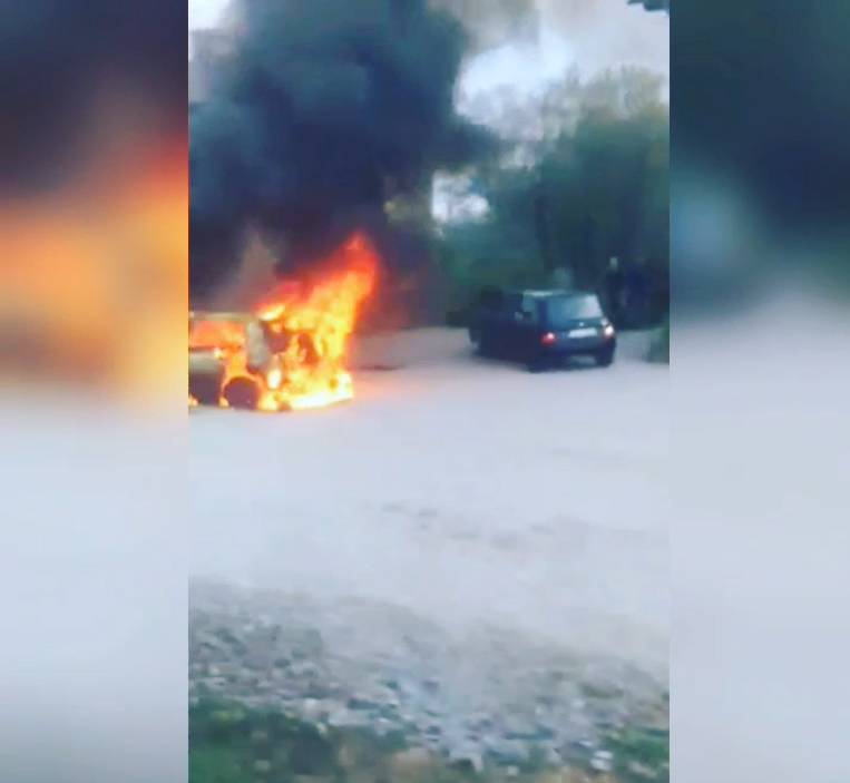 Planuo je auto u Karlovcu: U požaru nema ozlijeđenih
