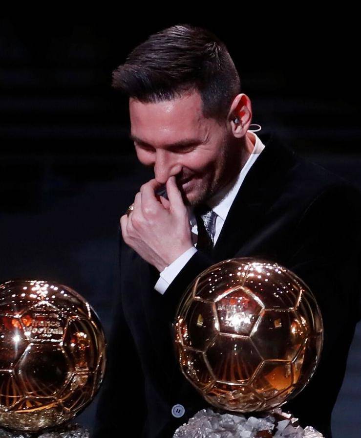Evra: 'Muka mi je od  davanja Zlatnih lopti Messiju, ovaj put je zaslužuje Kante ili Jorginho'