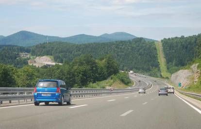 Vozači ogorčeni: Austrijskim autocestama samo 100 km/h?