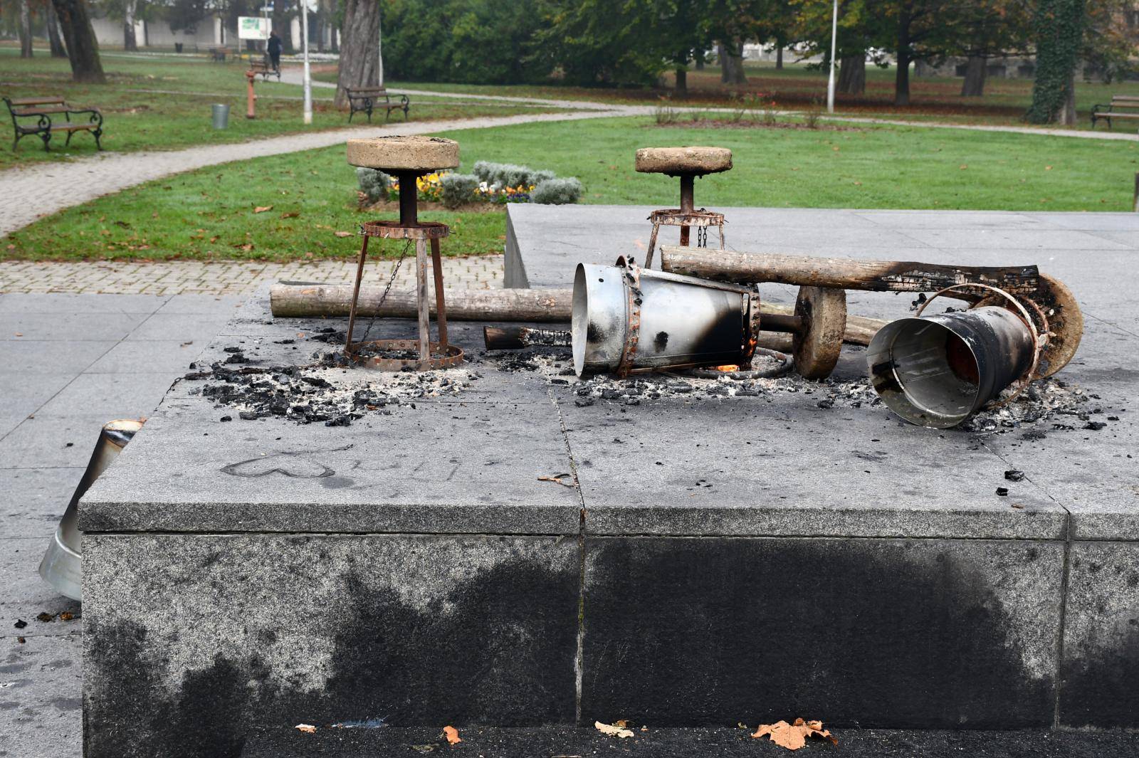 Sisak: Vandali ponovno uniÅ¡tili spomenik poginulim hrvatskim braniteljima