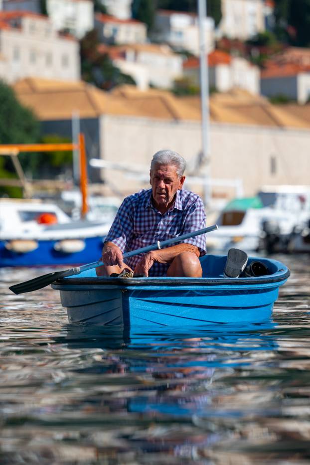 Dubrovnik: Sunčan i topao jesenji dan u gradu