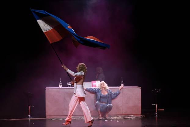 Zagreb: Predstava Lepa Brena Project u kazalištu Kerempuh