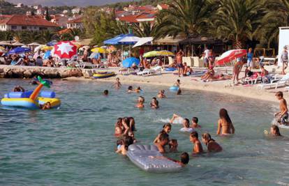 U Hrvatskoj prošle godine 8 posto više turista nego 2010.