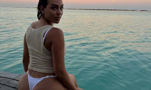 Georgina u tangicama na palači na vodi. Luksuz po mjeri CR7