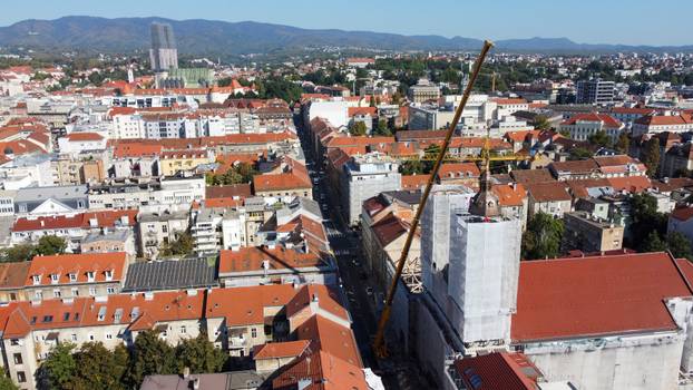Zagreb: Fotografije iz zraka podizanja prve kupole na bazailiku Presvetog Srca Isusova