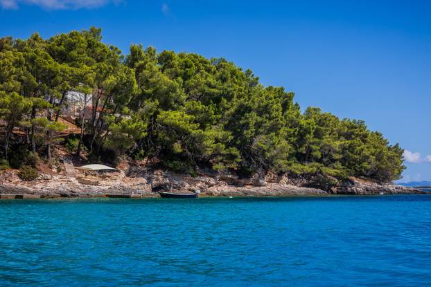 Vela Luka: Uvala Slatina