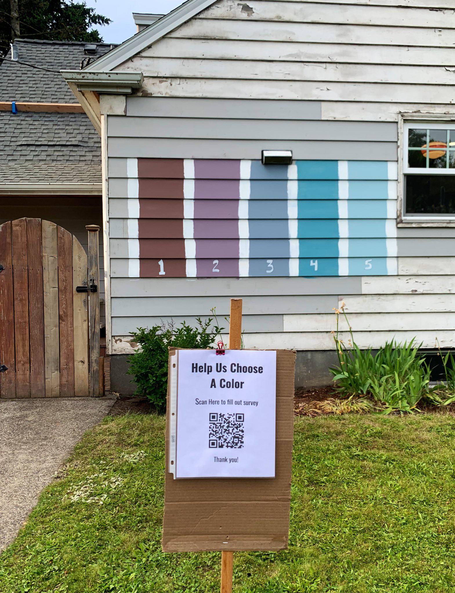 Anketom traže od susjeda da im umjesto njih odaberu boju kuće