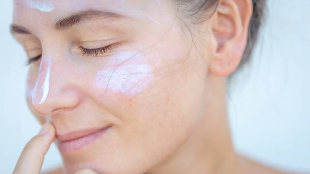 Trik pomoću kojeg ćete izabrati pravi SPF faktor za svoju kožu