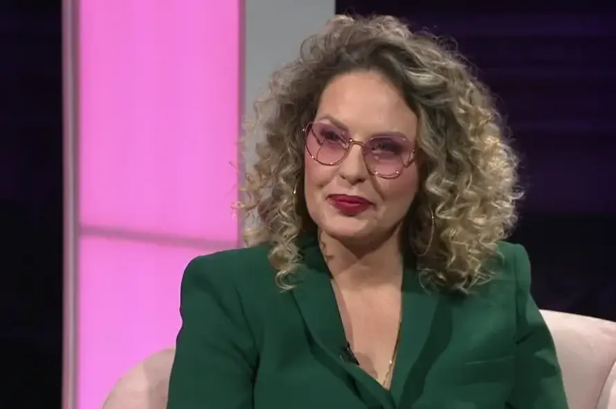 Anđa zbog multiple skleroze nije mogla hodati i govoriti, a sad je pokazala veliki napredak