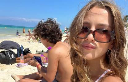 Meksička influencerica (17) se  posvađala s djevojkom bivšeg partnera. Izvukla je veliki nož