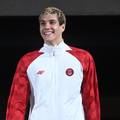 Tko je Jere Hribar? Mladi plivač srušio je Phelpsov rekord, a sad je osvojio najsjajniju medalju