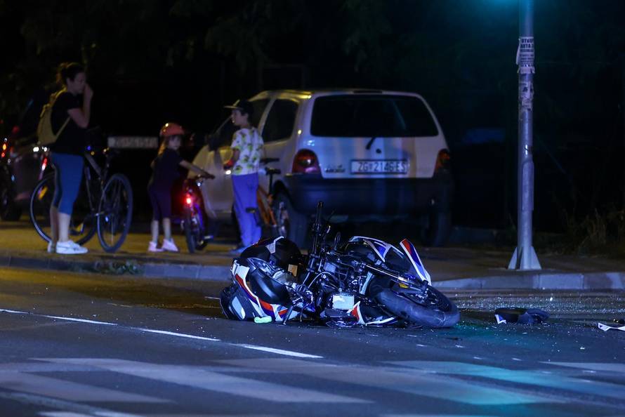 Teška prometna nesreća u centru Zagreba: Sudarili se kombi i motocikl