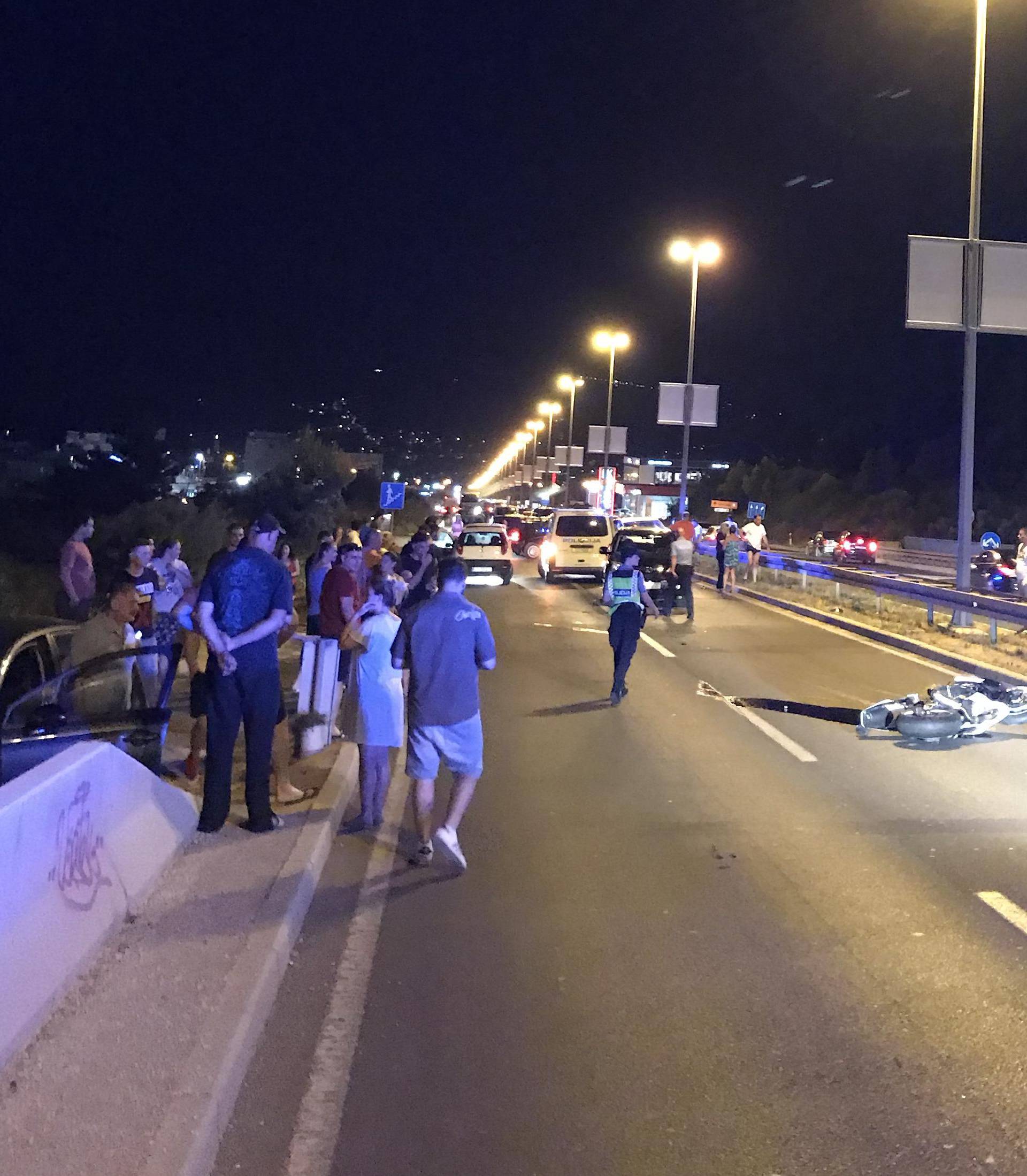 Teška nesreća na ulazu u Split: Motociklist umro u bolnici