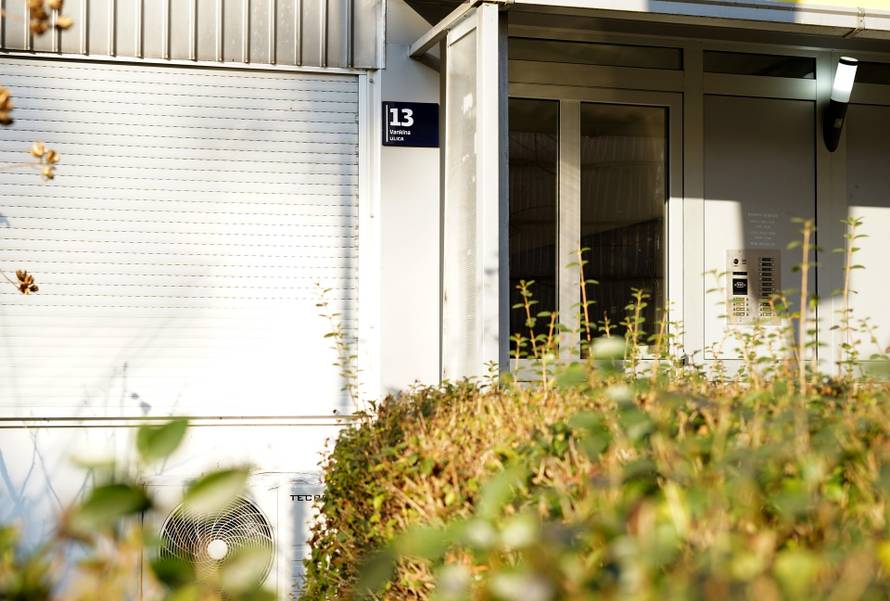 Zagreb: Zgrada u Zapruđu gdje je u jednom od stanova došlo do požara