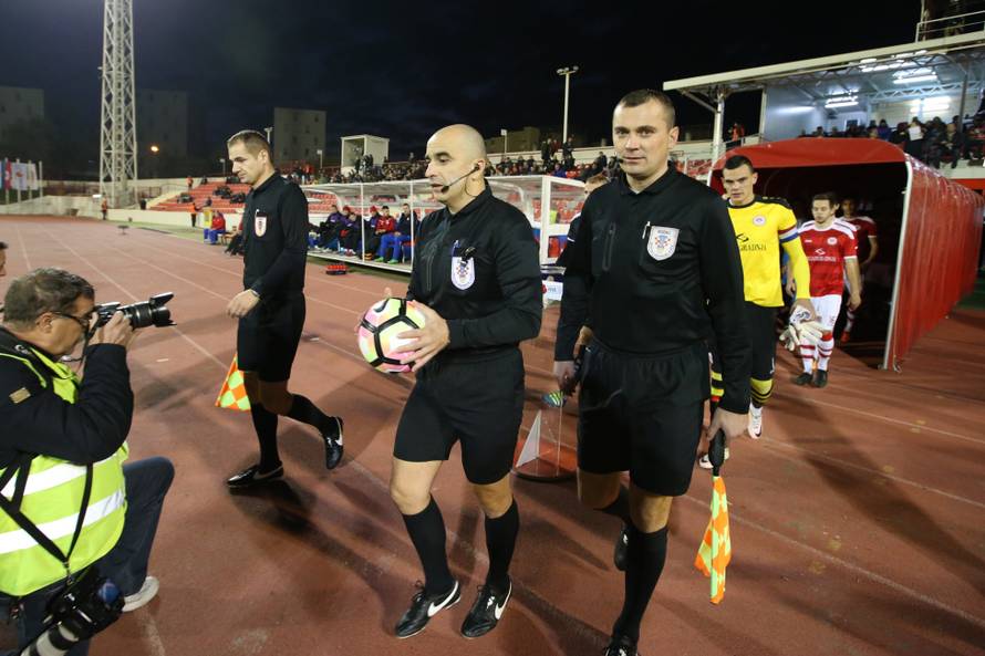 'Igrao sam i ja. Kad bih pogodio centaršut, bile bi ovacije, haha'