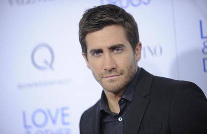 Jake Gyllenhaal: Neugodno mi je kad moram biti gol na setu 
