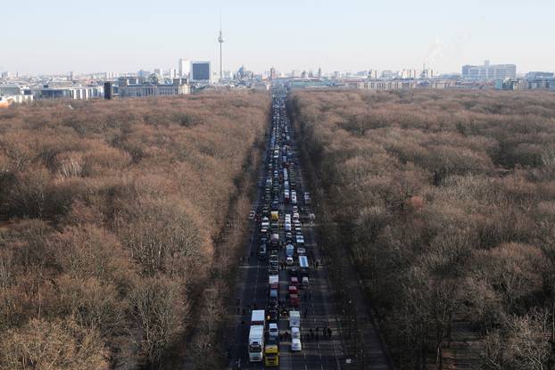 German farmers protest against the cut of vehicle tax subsidies in Berlin