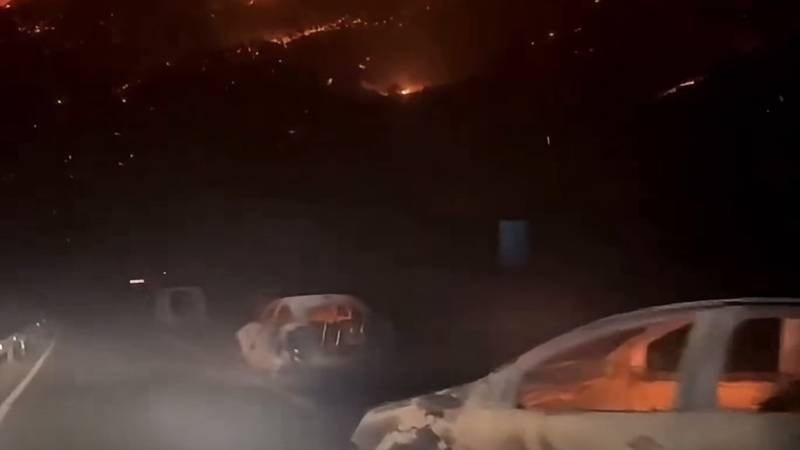 U SRCU POŽARA Vatrena stihija kod Omiša gutala je sve što stigne: Automobile, kuće...