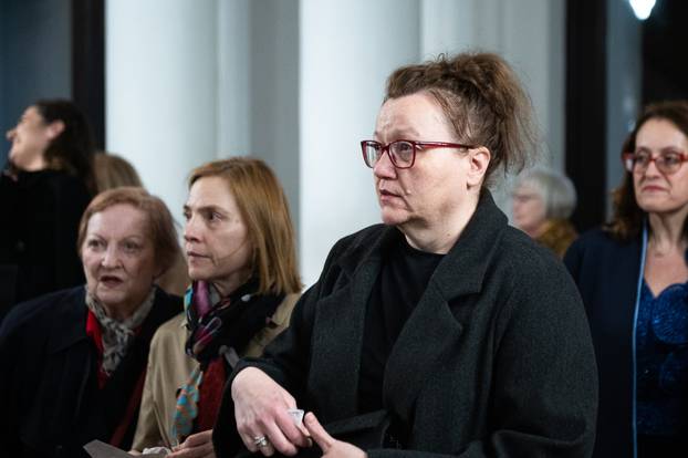 Zagreb: Dolazak poznatih na premijeru baleta Trnoružica