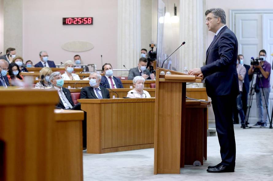 Zagreb: Andrej Plenković predstavio Zakon o obnovi zgrada oštećenih u potresu