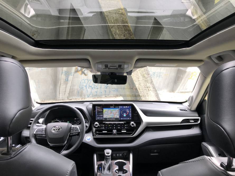 Toyota Highlander na testu: Ogromni impresivni SUV nikako ne može proći nezamijećeno