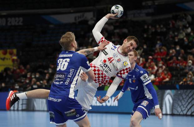 EHF 2022 Men's European Handball Championship - Main Round - Iceland v Croatia