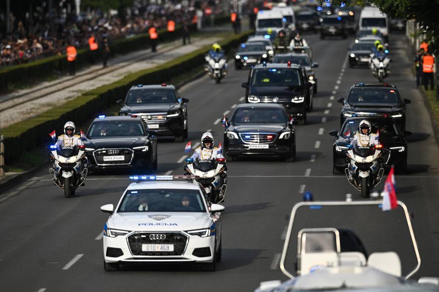 Zagreb: Svečani vojni mimohod u povodu 30 godina VRO Oluja