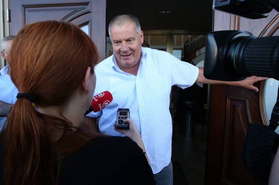 'Nećemo čekati HDZ. Idemo sa SDP-om ili manjim strankama'