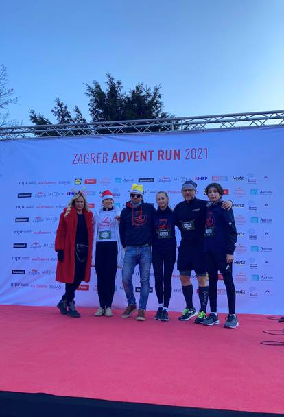 Ulicama Zagreba: Humanitarna i kostimirana utrka Advent Run