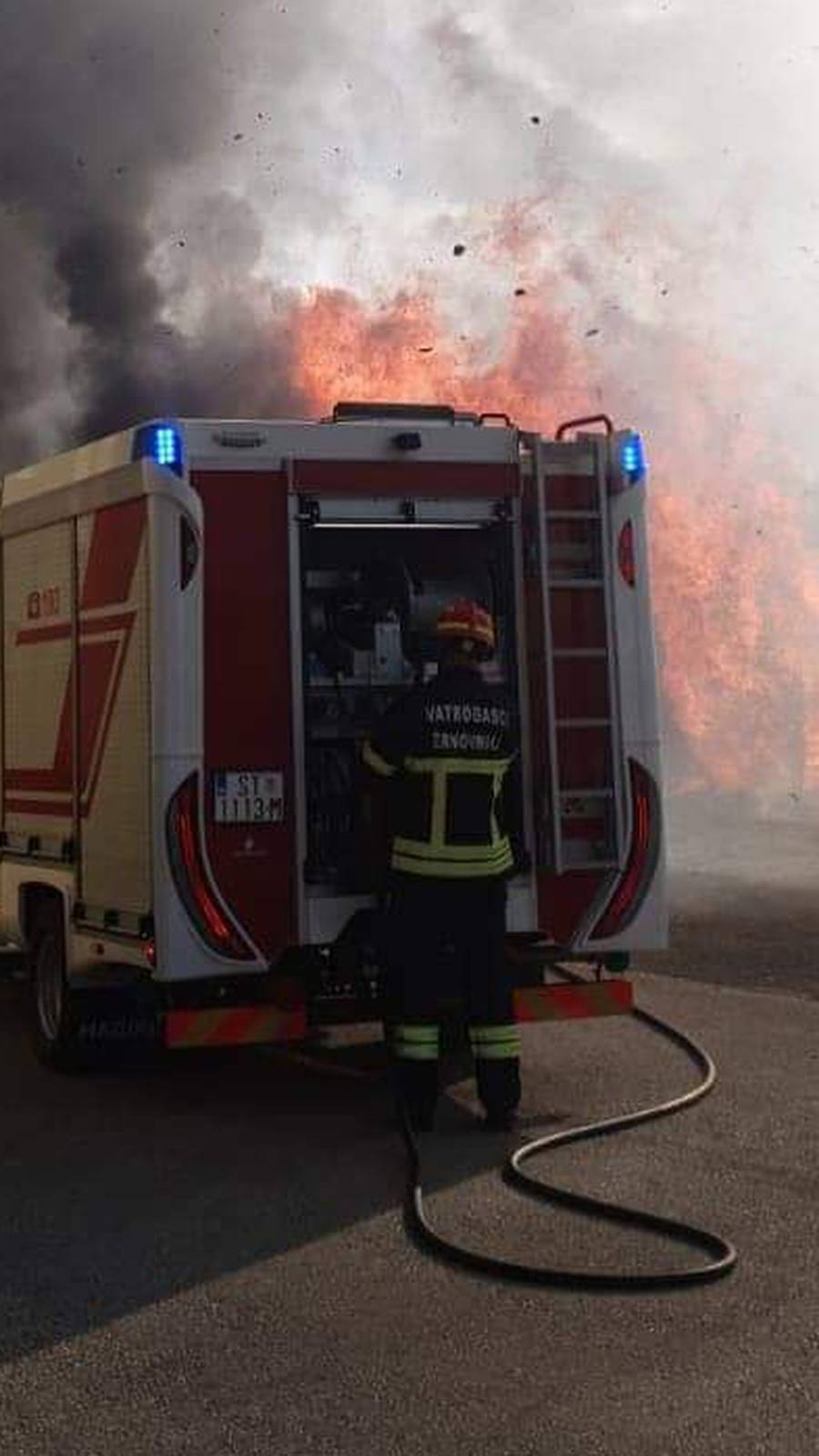 Opet požar u splitskom TTTS-u: Izgorjelo je osam kombija