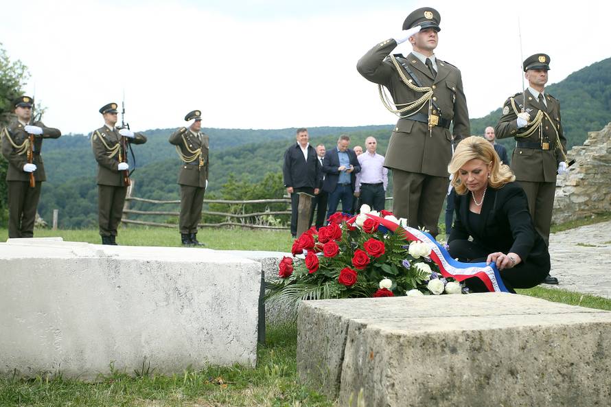 Zagreb: DrÅ¾avni vrh poklonio se na Oltaru domovine povodom Dana drÅ¾avnosti