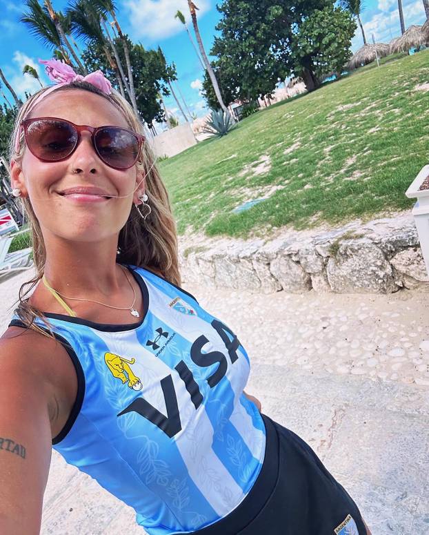 FOTO Bujna Argentinka upala u hotel omiljene ekipe i ostvarila san. Samo, zaboravila je nešto