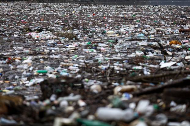 Višegrad: Nekoliko tisuća kubika otpada zagadilo rijeku Drinu