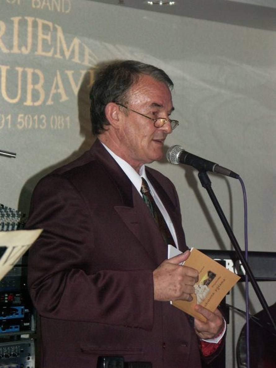 Autor Mišinih hitova završio je u bolnici: Srušio se u nesvijest