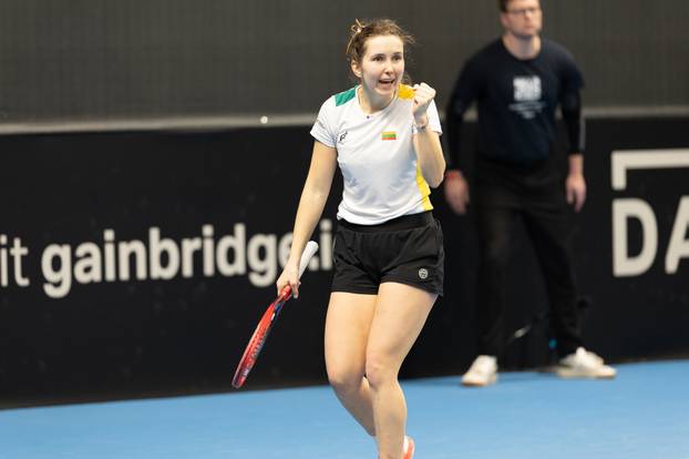 FOTO Hrvatice izbacile Srpkinje, pogledajte emotivnu proslavu