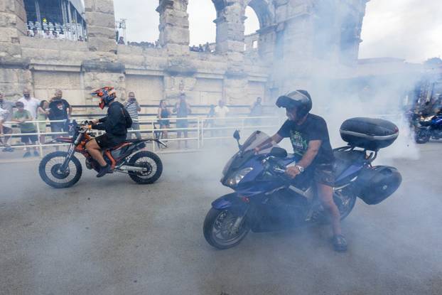 Defile kroz Pulu na najvećem susretu Croatia Bike Week