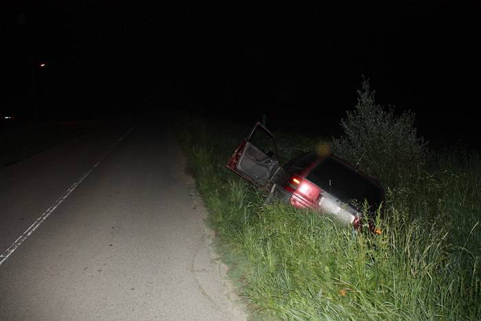 Muškarac pijan sletio s ceste u kanal pa odbio alkotestiranje