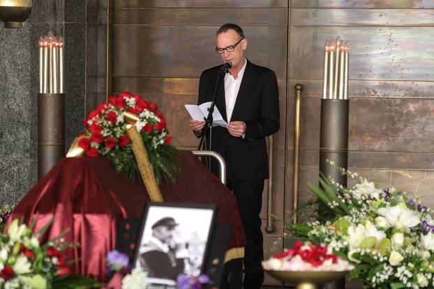 Zagreb: Posljednji ispraćaj redatelja Veljka Bulajića