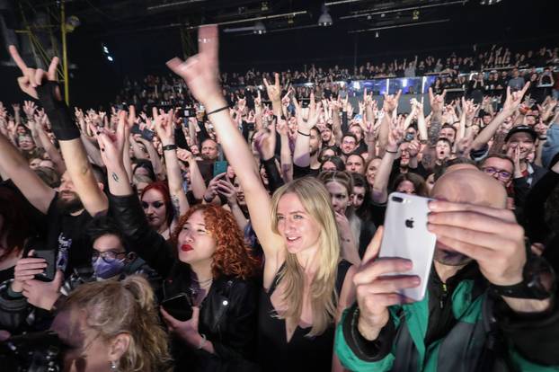 Zagreb: U Tvornici kulture održan je koncert rock grupe Halestorm