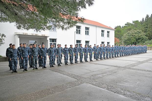 FOTO Novi hrvatski marinci primili su svoje beretke: Prošli intenzivnu integracijsku obuku