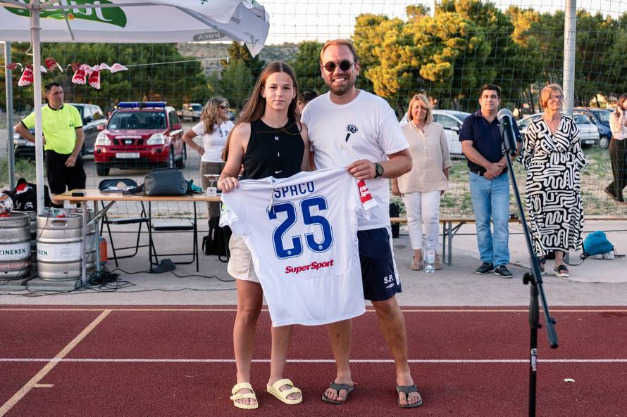 Skalice s Marinićem Kragićem osvojile su Špacin memorijalni malonogometni turnir u Milni