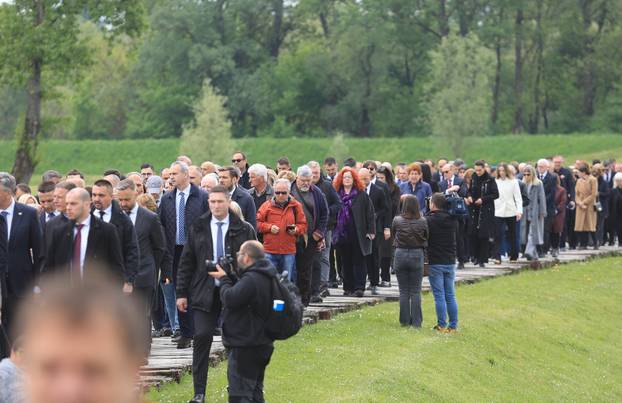 Komemoracija "Sjećanje za budućnost" u Spomen-području Jasenovac